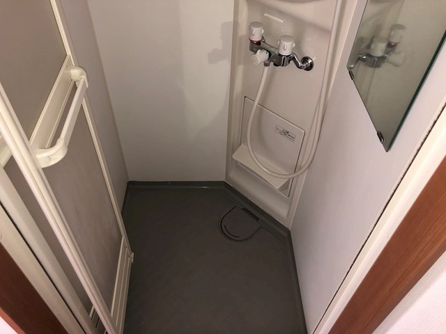 バス・シャワールーム　シャワールーム