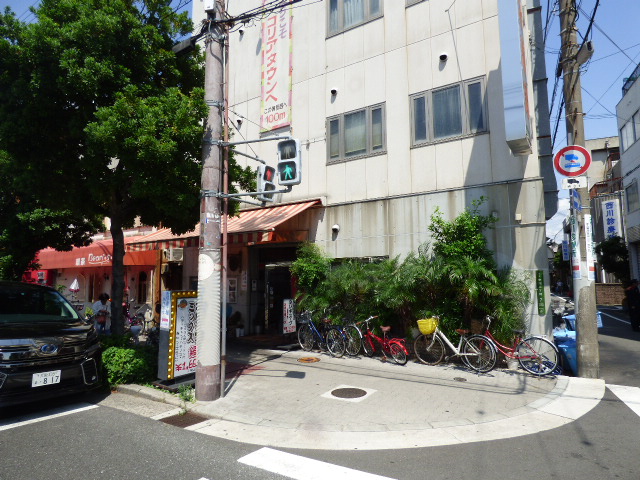 飲食店　冷麺館（飲食店）まで70m