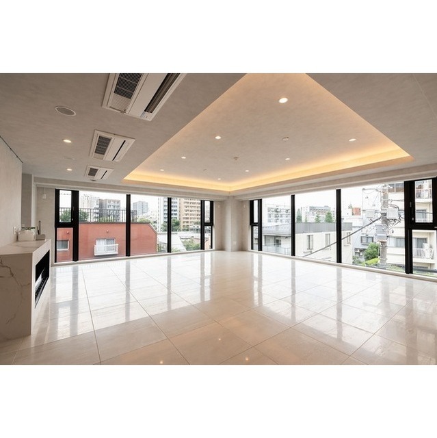 居室・リビング　内観1