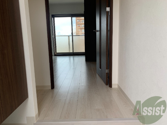 玄関　広い玄関ですので、急いでいるときでも問題ありませんね。