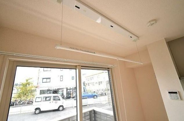 その他　室内物干しもあります。