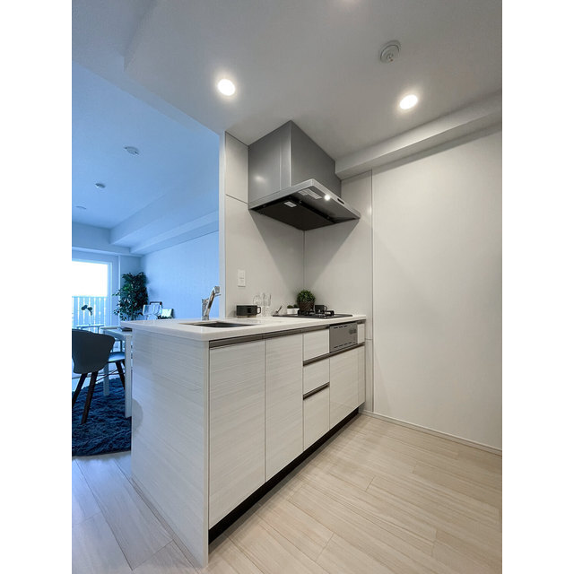 キッチン　【家具／調度品に関しては配置例を示したもので実際の賃貸には含