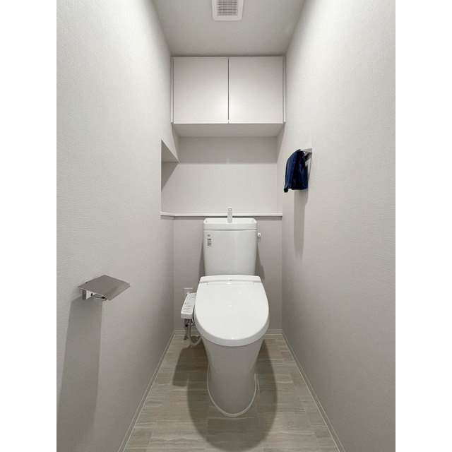 トイレ　【家具／調度品に関しては配置例を示したもので実際の賃貸には含