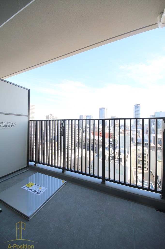 バルコニー　アーバネックス南森町EAST