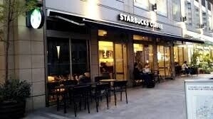飲食店　スターバックスコーヒー白金高輪店（飲食店）まで332m