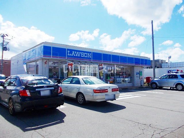 コンビニ　ローソン 青森石江店（コンビニ）まで624m