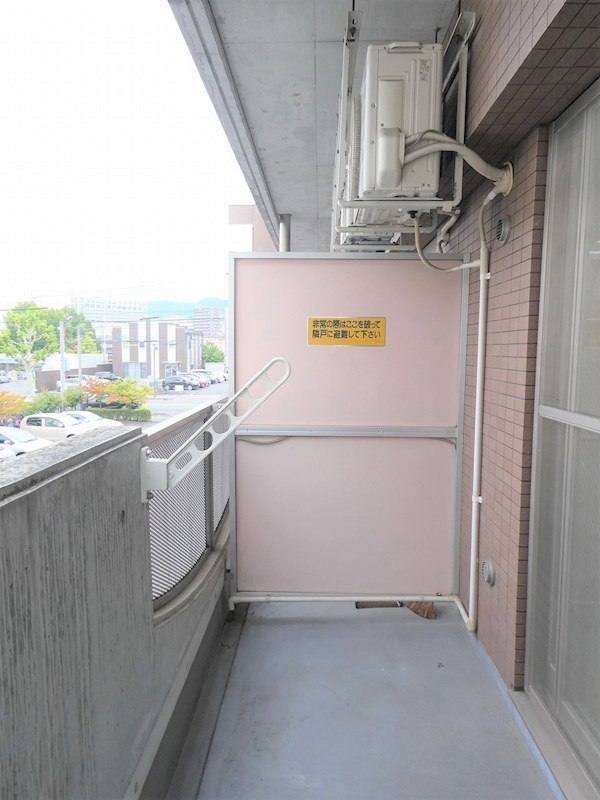 バルコニー　写真は201号室です（参考）