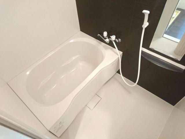 バス・シャワールーム　※別部屋写真