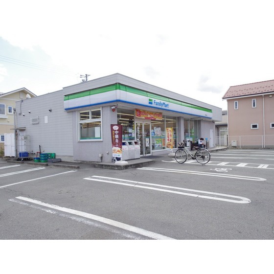 コンビニ　セブンイレブン諏訪高島店（コンビニ）まで226m