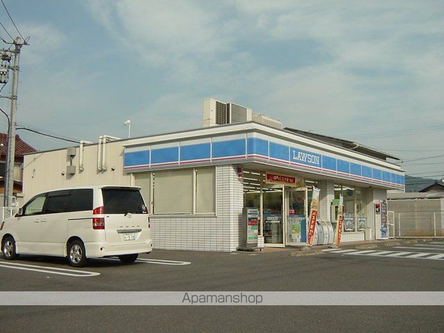 コンビニ　ローソン（コンビニ）まで800m