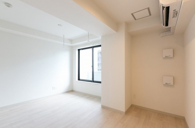 居室・リビング　使いやすい形の為、レイアウトを楽しめます♪