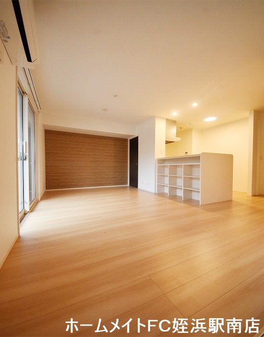 居室・リビング　★オールフローリングです♪★参考写真