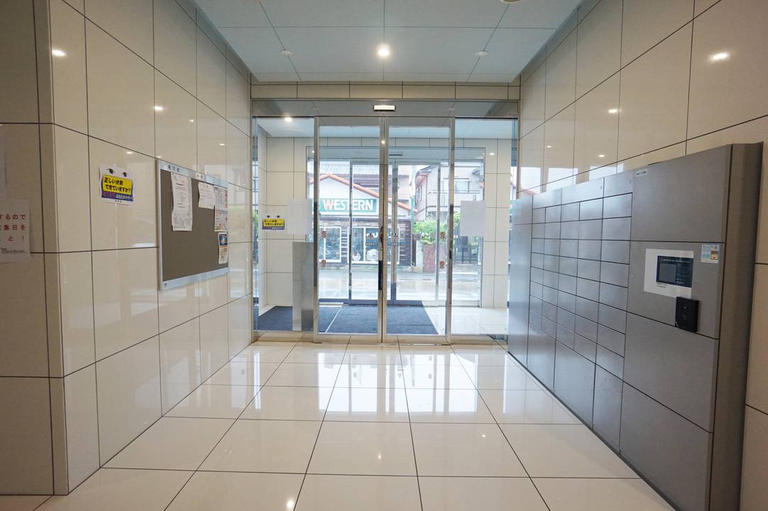 エントランス　エントランス