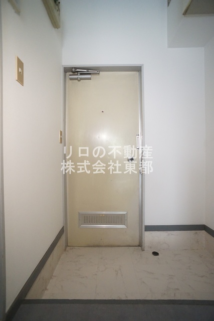 玄関　すっきりシンプルな玄関スペースです！