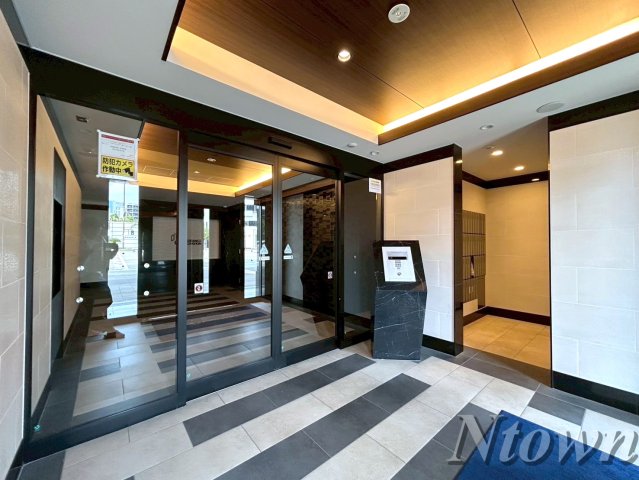 ロビー　落ち着いたロビーです