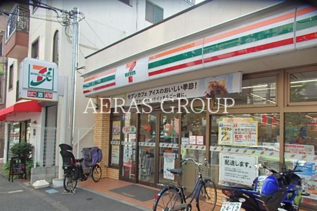 コンビニ　セブンイレブン世田谷駒澤大学南店（コンビニ）まで104m