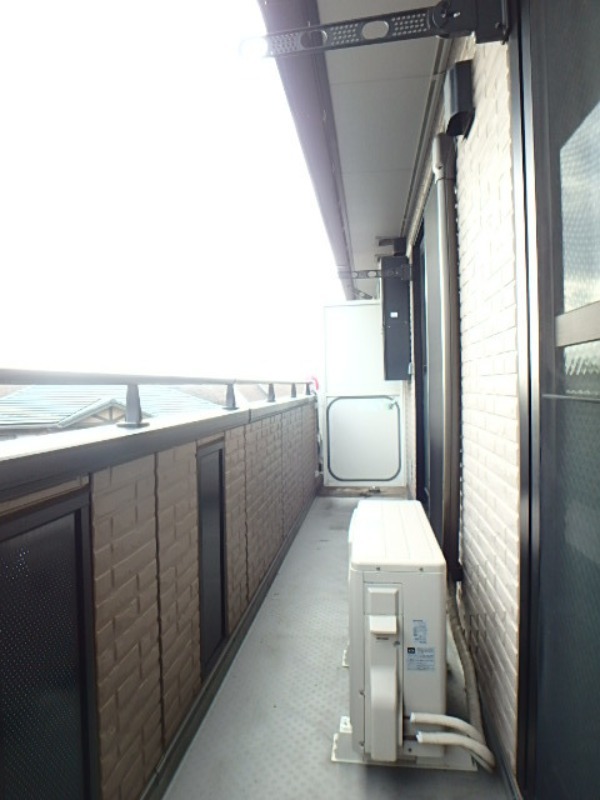 バルコニー　図面と現状に相違がある場合には現状を優先