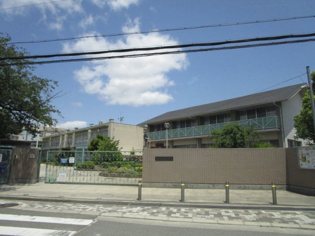 小学校　枚方市立牧野小学校（小学校）まで1090m