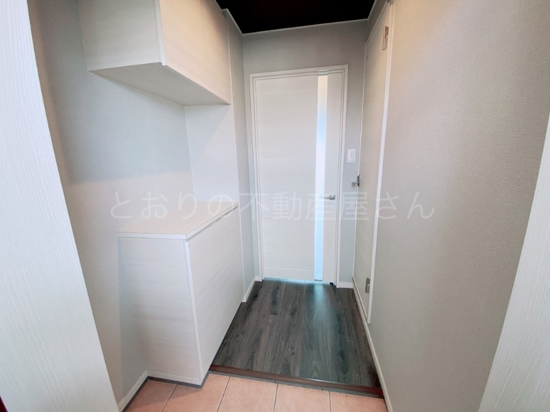 玄関　玄関　※参考画像　カラー・デザイン変更の場合あり