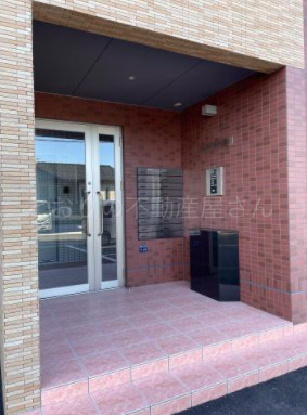 エントランス　バンベールイースト　エントランス