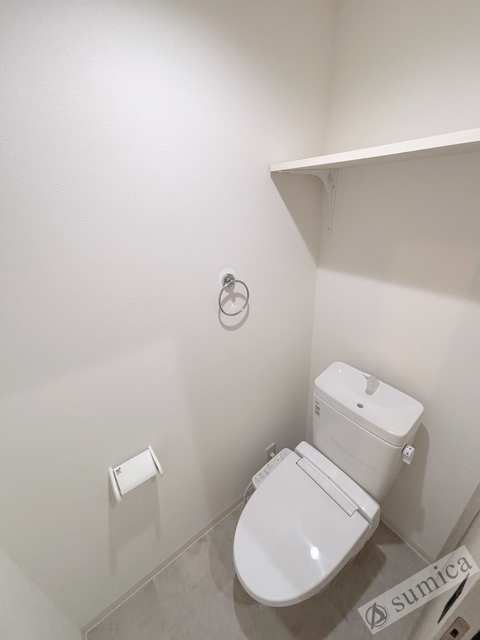 トイレ　温水洗浄便座付き♪♪