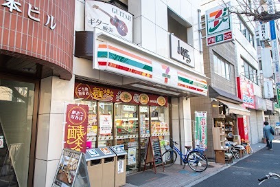 コンビニ　セブンイレブン 杉並成田東4丁目店（コンビニ）まで132m