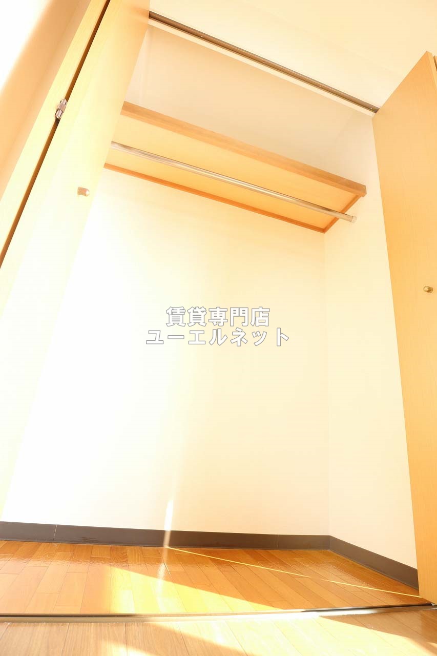 収納　クローゼット付きでお部屋もスッキリ♪