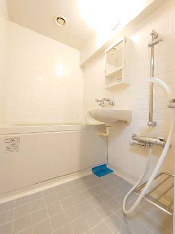 バス・シャワールーム　ルーブル野方