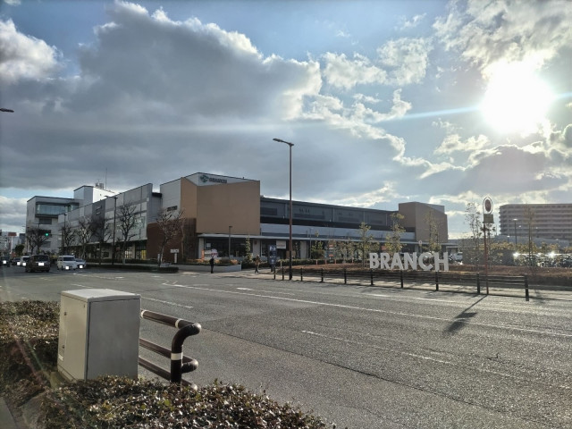 ショッピングセンター　ブランチ　博多パピヨンガーデン（ショッピングセンター）まで1100m