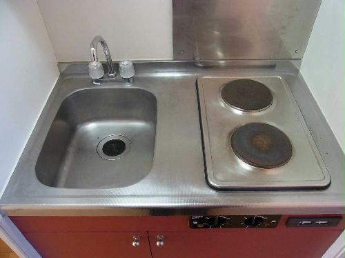 キッチン　設備・仕様は号室により異なる為、現況を優先致します。