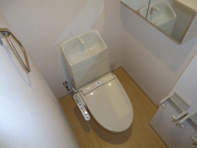 トイレ　シャワー付トイレ