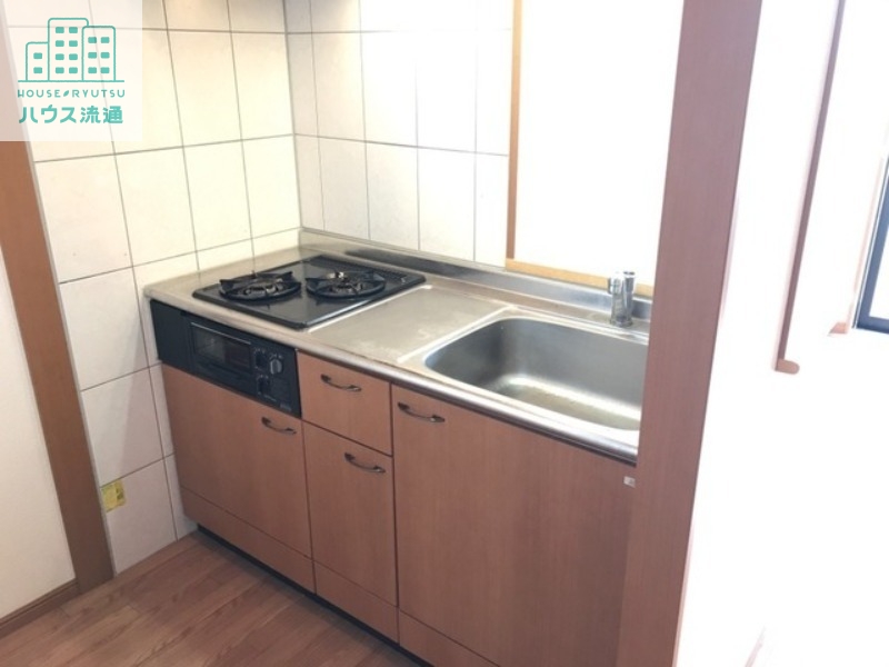 キッチン　※別号室の写真になります※