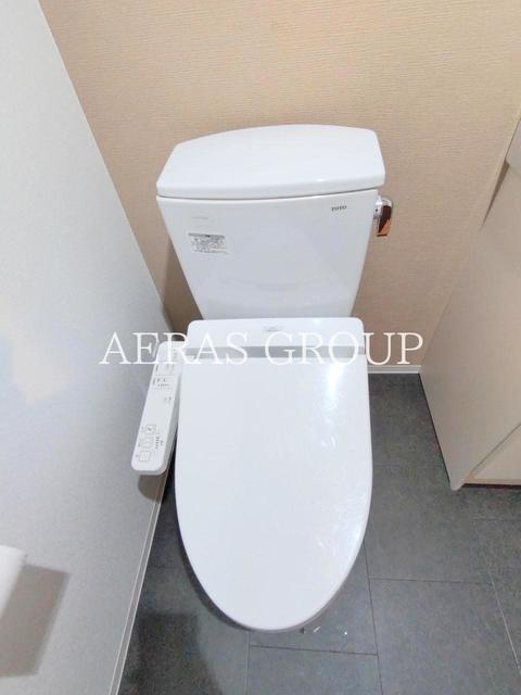 トイレ　温水洗浄便座