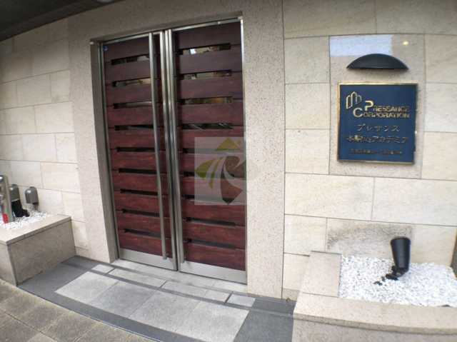 エントランス　プレサンス本駒込アカデミア