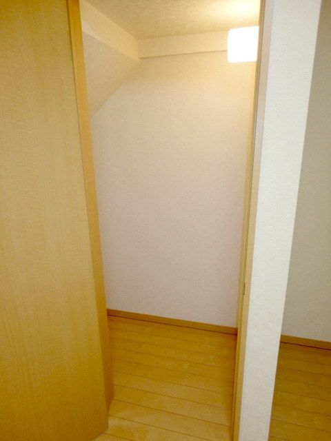 収納　♪階段下のデットスペースを有効活用♪