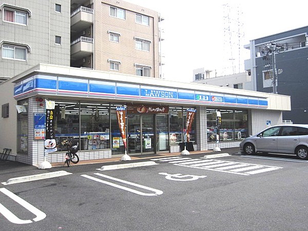 コンビニ　ローソン 広島草津東一丁目店（コンビニ）まで572m