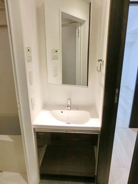 洗面設備　独立洗面所です