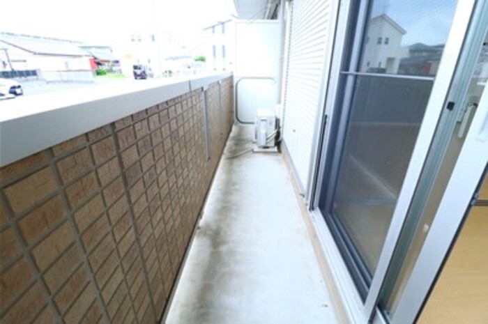 バルコニー　お洗濯にも便利なバルコニー付き
