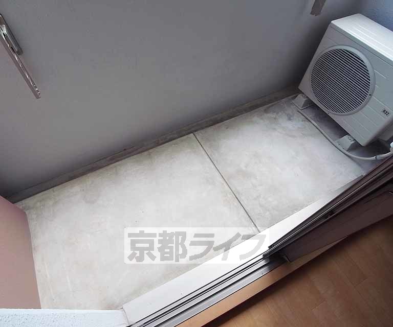 バルコニー　バルコニーに出るとこんな感じ