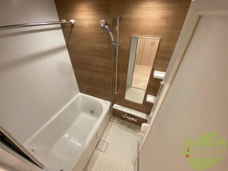 バス・シャワールーム　お風呂になります。一日の疲れを癒してくださいね。