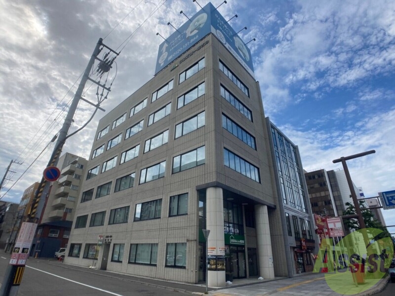 郵便局　札幌南一条中郵便局（郵便局）まで408m