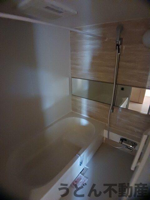 バス・シャワールーム　うどん県のお部屋探しはうどん不動産へ うどんちゃんとLINE