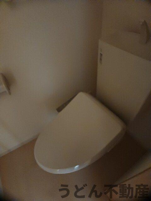 トイレ　うどん県のお部屋探しはうどん不動産へ うどんちゃんとLINE