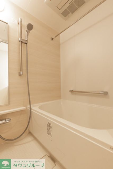 バス・シャワールーム　※写真は同タイプ住戸です。