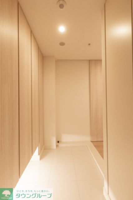 玄関　※写真は同タイプ住戸です。