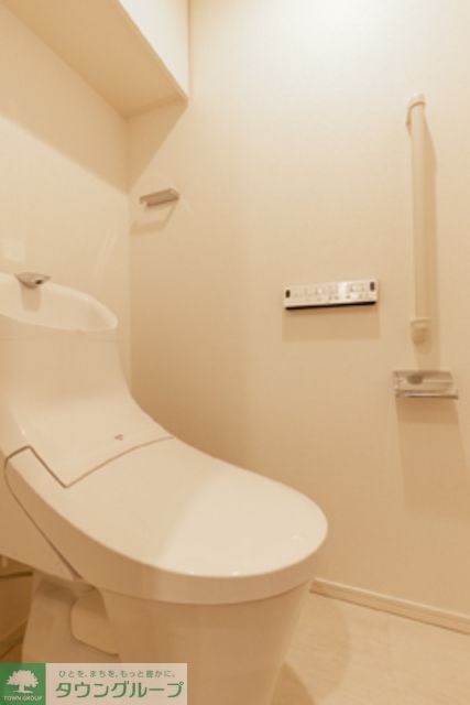 トイレ　※写真は同タイプ住戸です。