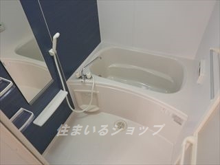 バス・シャワールーム　追い焚き・浴室暖房乾燥機あり