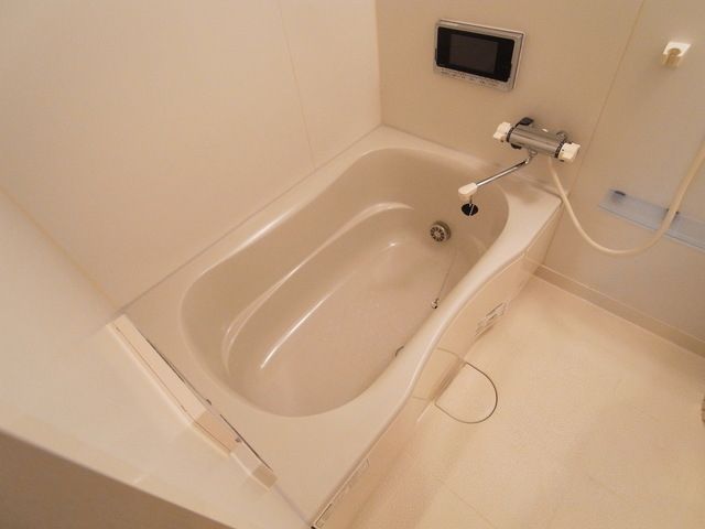 バス・シャワールーム　☆TV付き☆