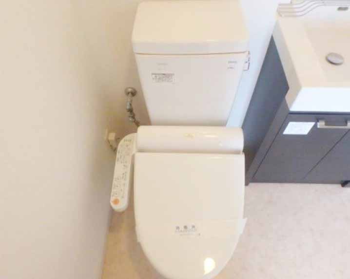 トイレ　★温水洗浄便座★