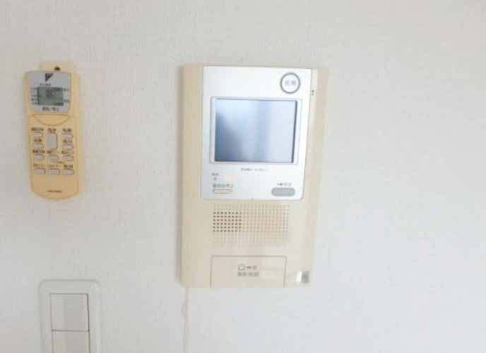 セキュリティ　★TV付インターホンだから安心★